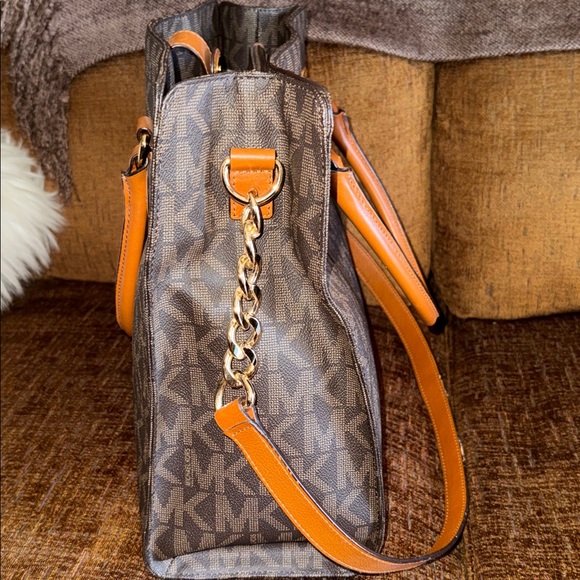 MICHAEL KORS LARGE HAMILTON SIGNATURE TOTE - Picture 10 of 12